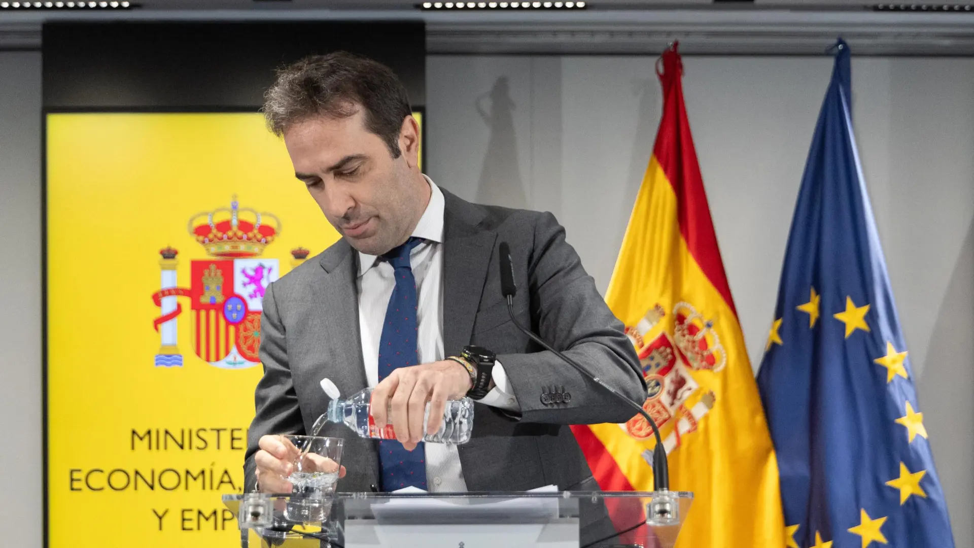 El pago de los intereses de la deuda se 'comerá' 60.000 millones de los presupuestos en 2030, según Funcas