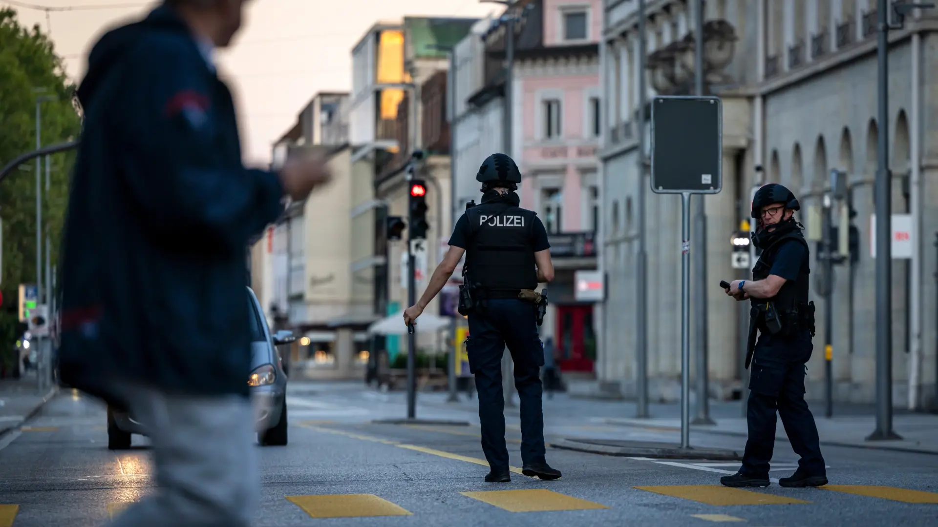 El tiroteo en una fiesta 'rave' en Suiza, que dejó un muerto y cinco heridos, genera polémica sobre el acceso a armas prohibidas