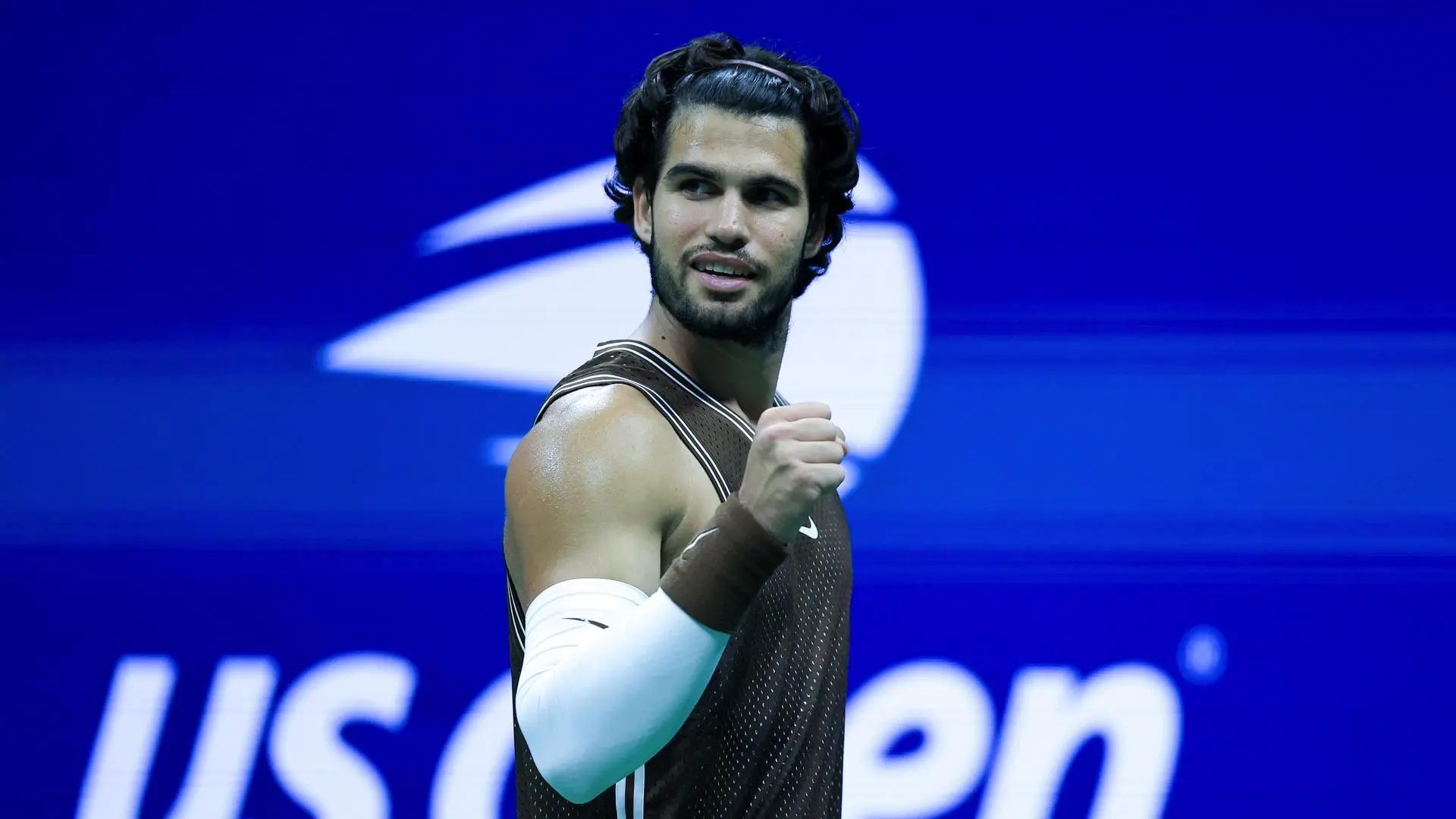 Carlos Alcaraz no quiere sorpresas y arrasa a Wu Yibing para meterse en octavos de final del US Open