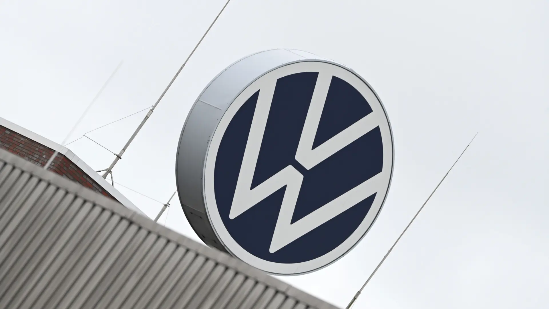 Volkswagen aprueba su plan de ajuste: recortará 50.000 puestos de trabajo y deja en el aire el futuro de cuatro plantas en Alemania