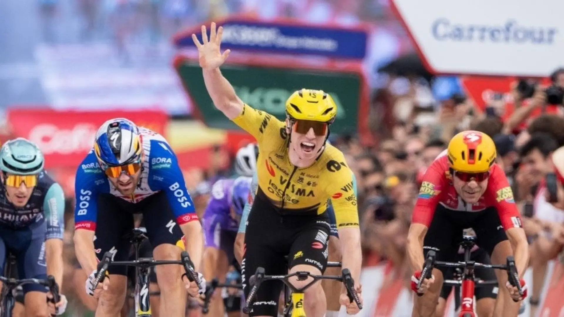 Matthew Brennan gana su quinta etapa en esta Vuelta a España y Enric Mas mantiene el maillot rojo en Sevilla