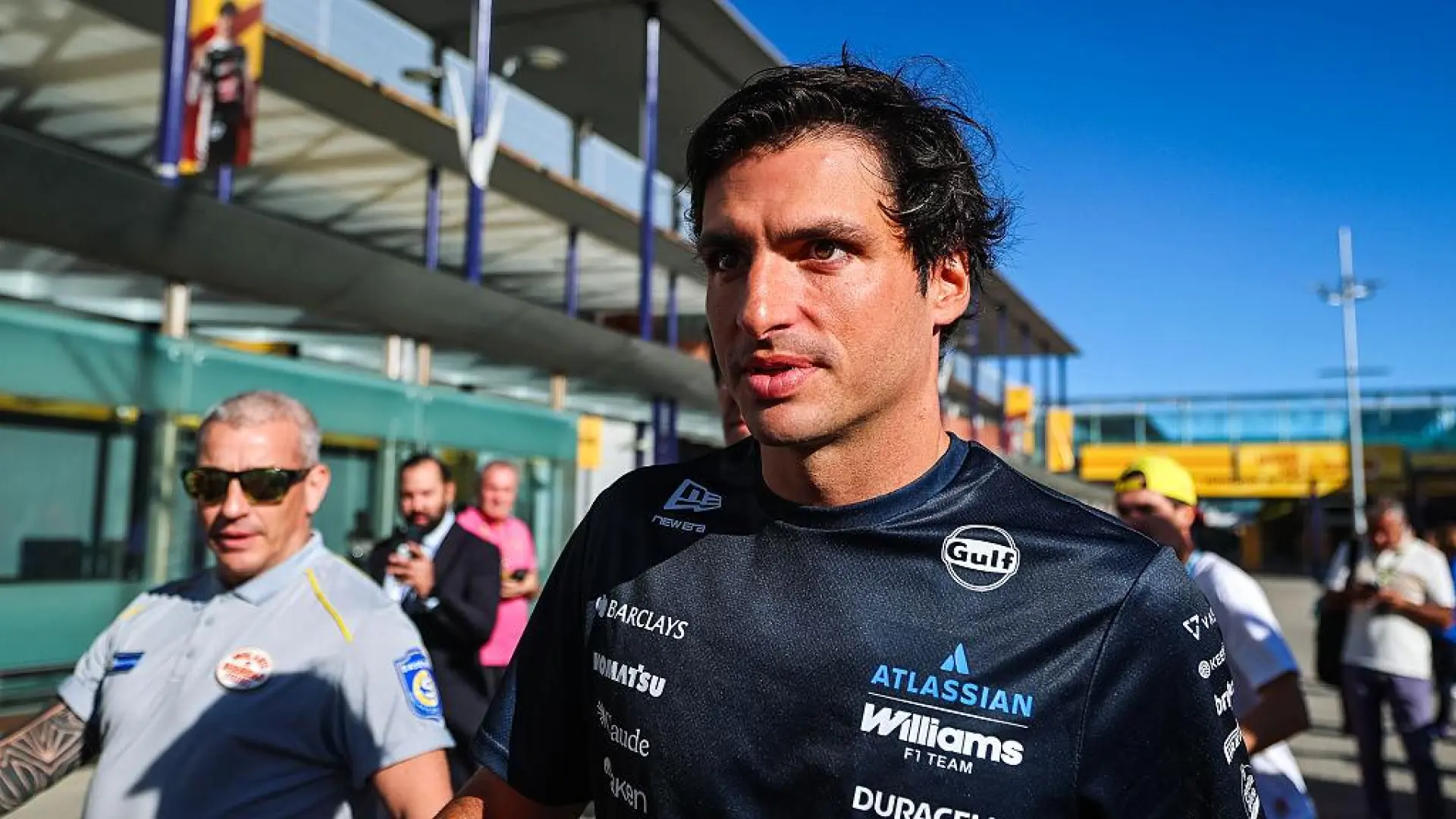 Durísima sanción a Carlos Sainz en el GP de Azerbaiyán: sale del top-10 tras perder cinco puestos en parrilla