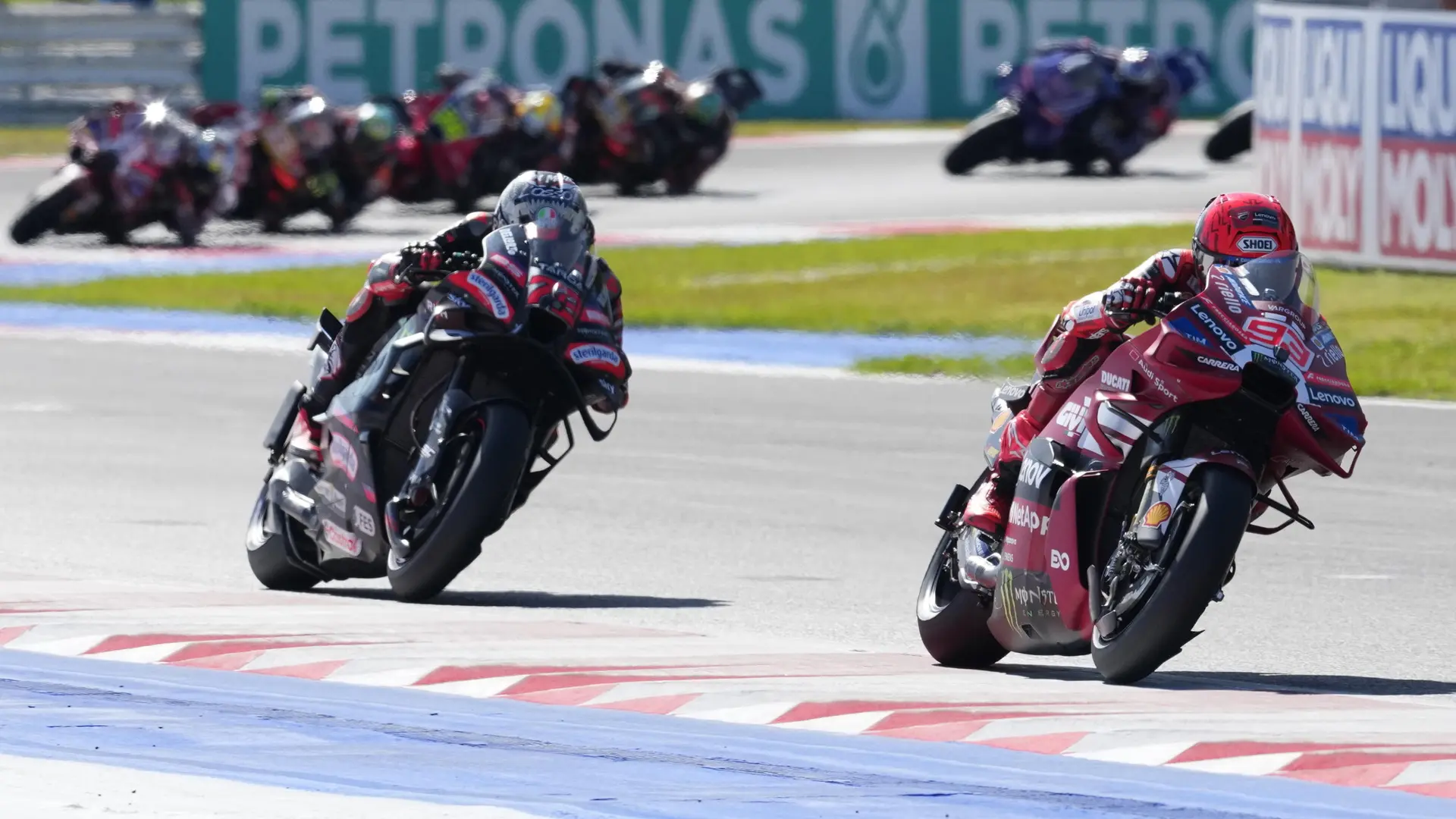Marc Márquez sentencia su sexta victoria esprint en la primera curva