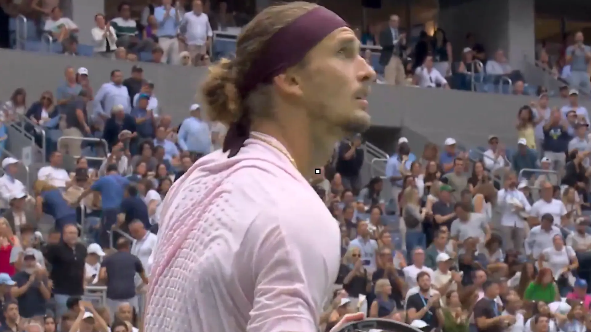 La surrealista celebración de Alexander Zverev en el US Open: no se da cuenta de que ha ganado el Grand Slam