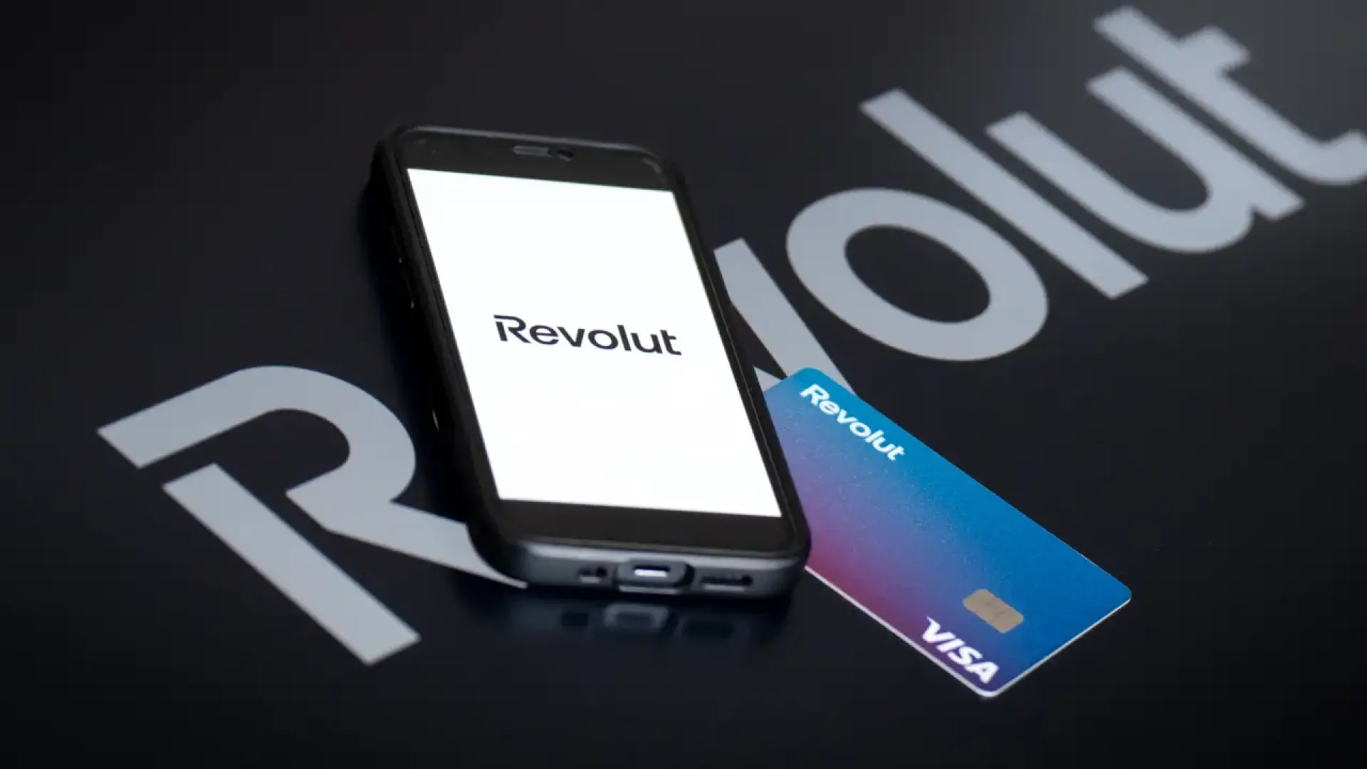 Revolut sufre un ciberataque que afecta a 680 clientes, pero la compañía desmiente que les exijan tres millones de dólares para no filtrar los datos
