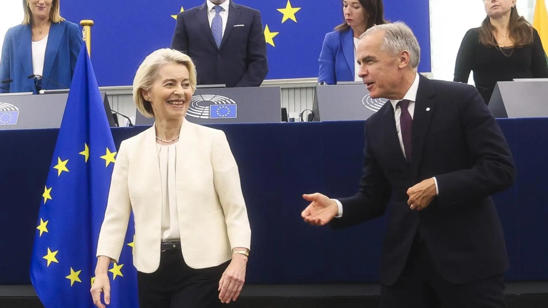 Von der Leyen diagnostica una UE «fuerte y débil» al mismo tiempo, reivindica la IA y anuncia una alianza histórica con Canadá