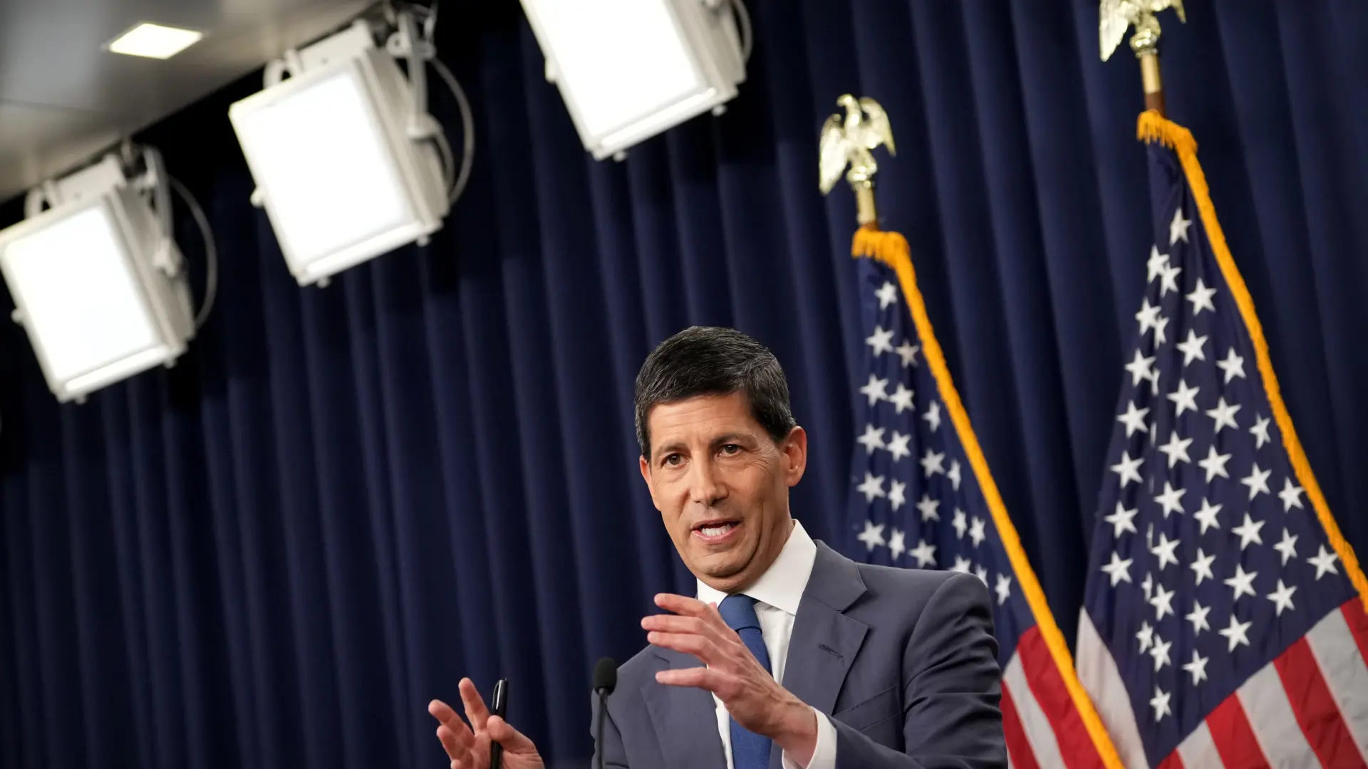 La Fed planta cara a Trump y sube los tipos de interés por unanimidad para controlar la inflación