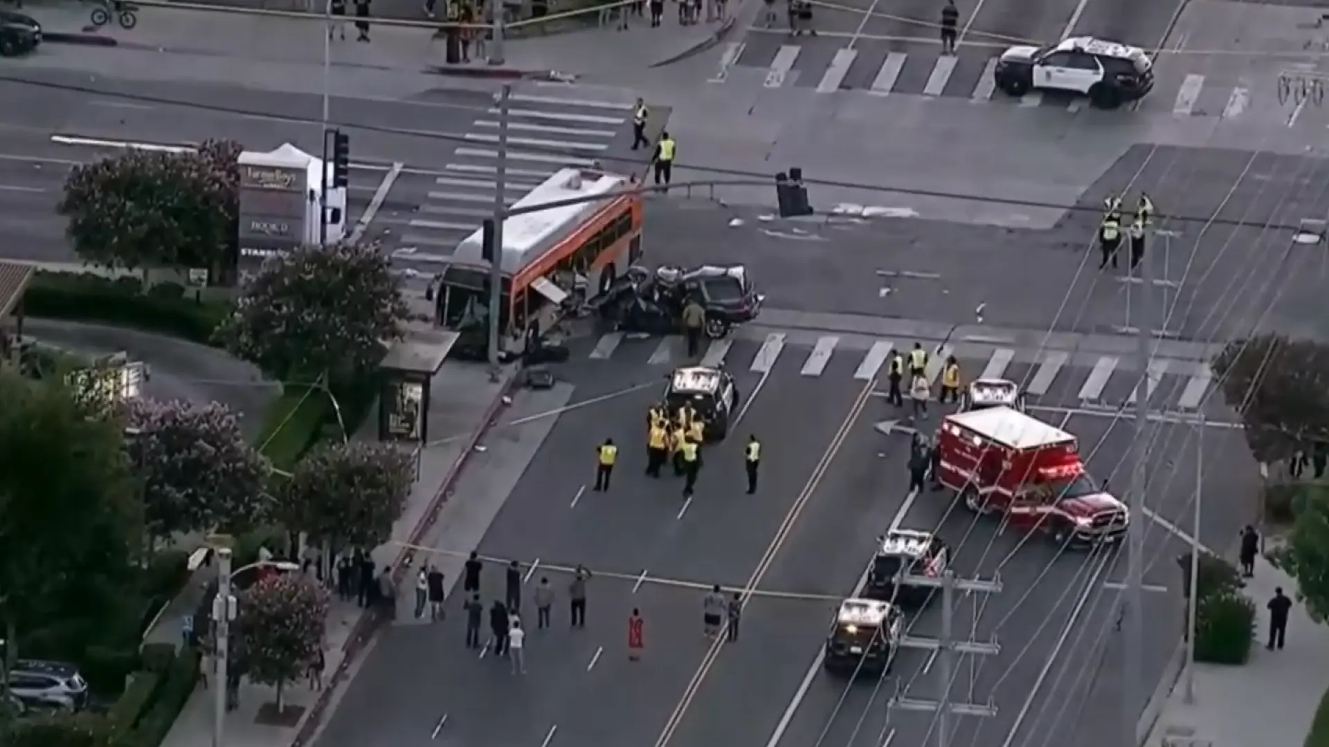 Así se vivió desde dentro el accidente del helicóptero que dejó tres muertos en Los Ángeles: «¿No puedes subir?»