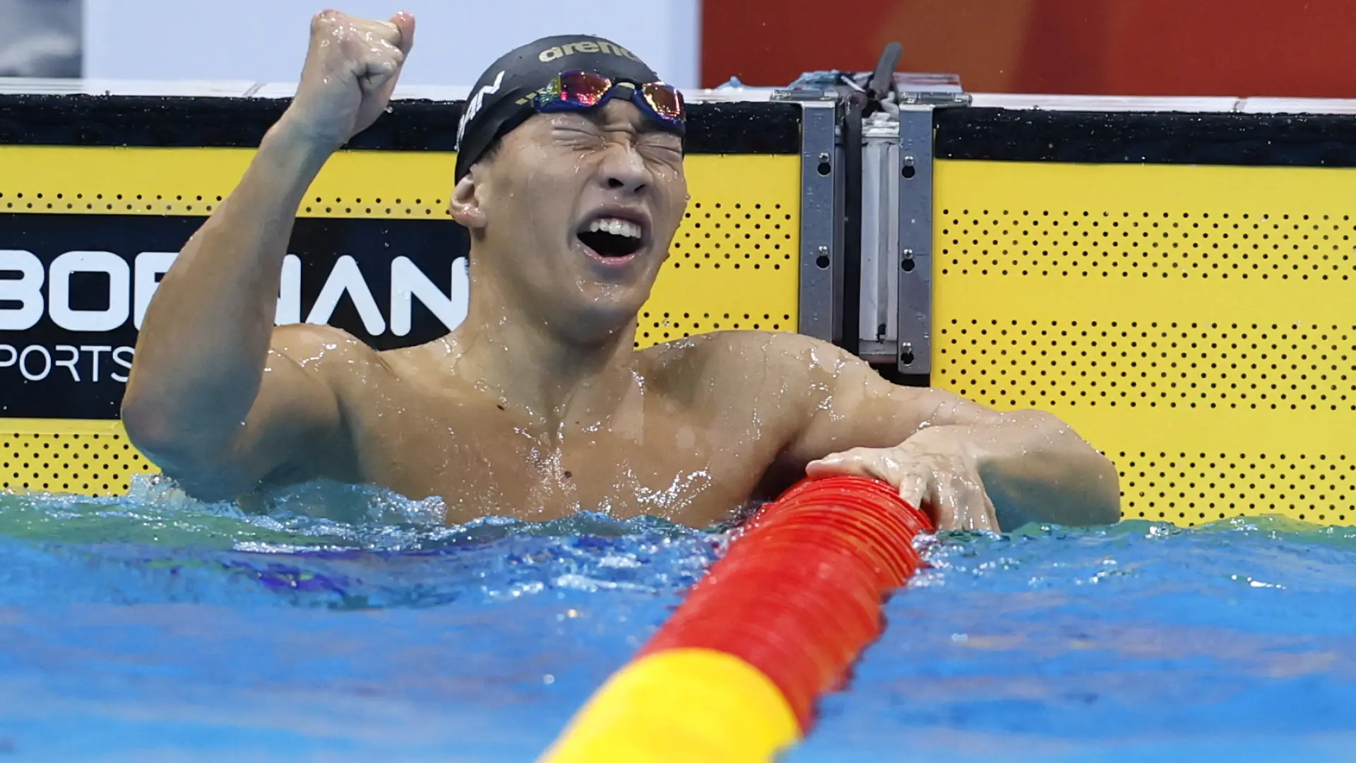 El japonés Shin Ohashi pulveriza a sus 17 años el récord mundial de los 200 braza