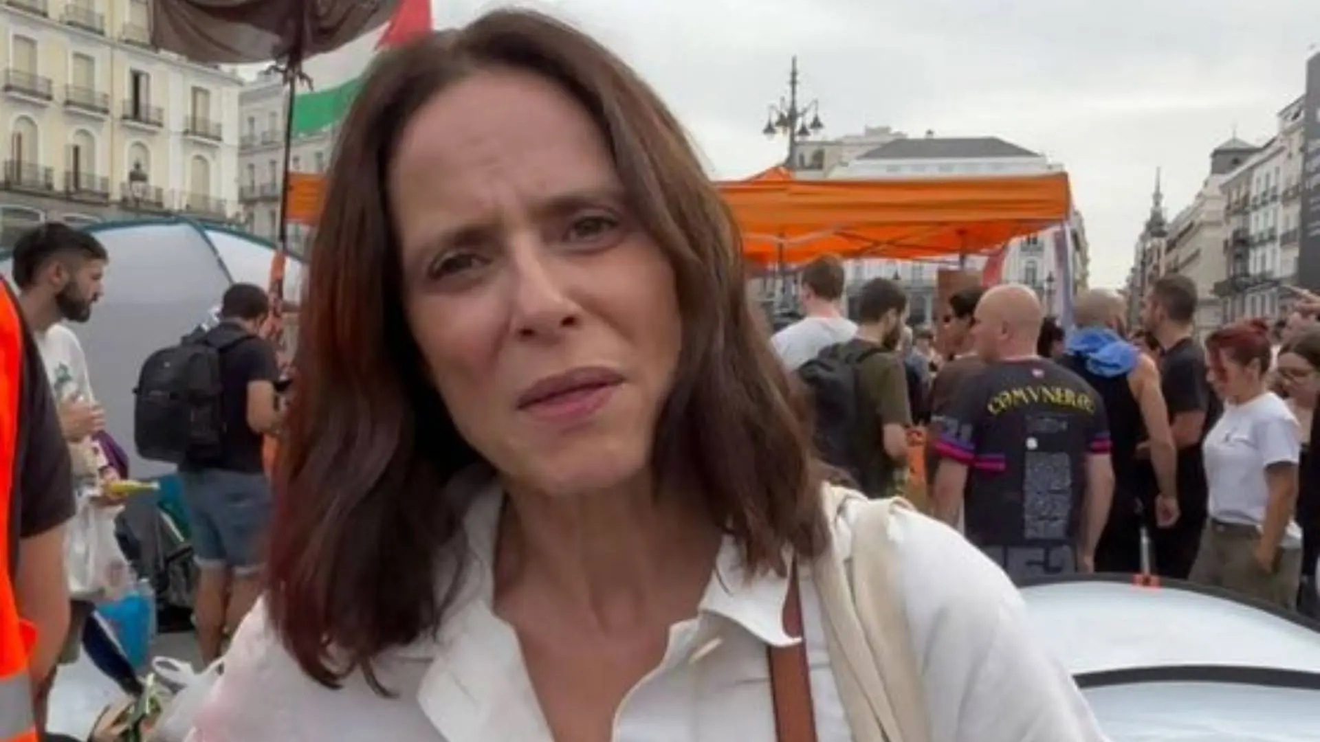 Aitana Sánchez-Gijón anima a la gente a participar en la protesta por la vivienda: «Organizaos, acampad y haceos oír»