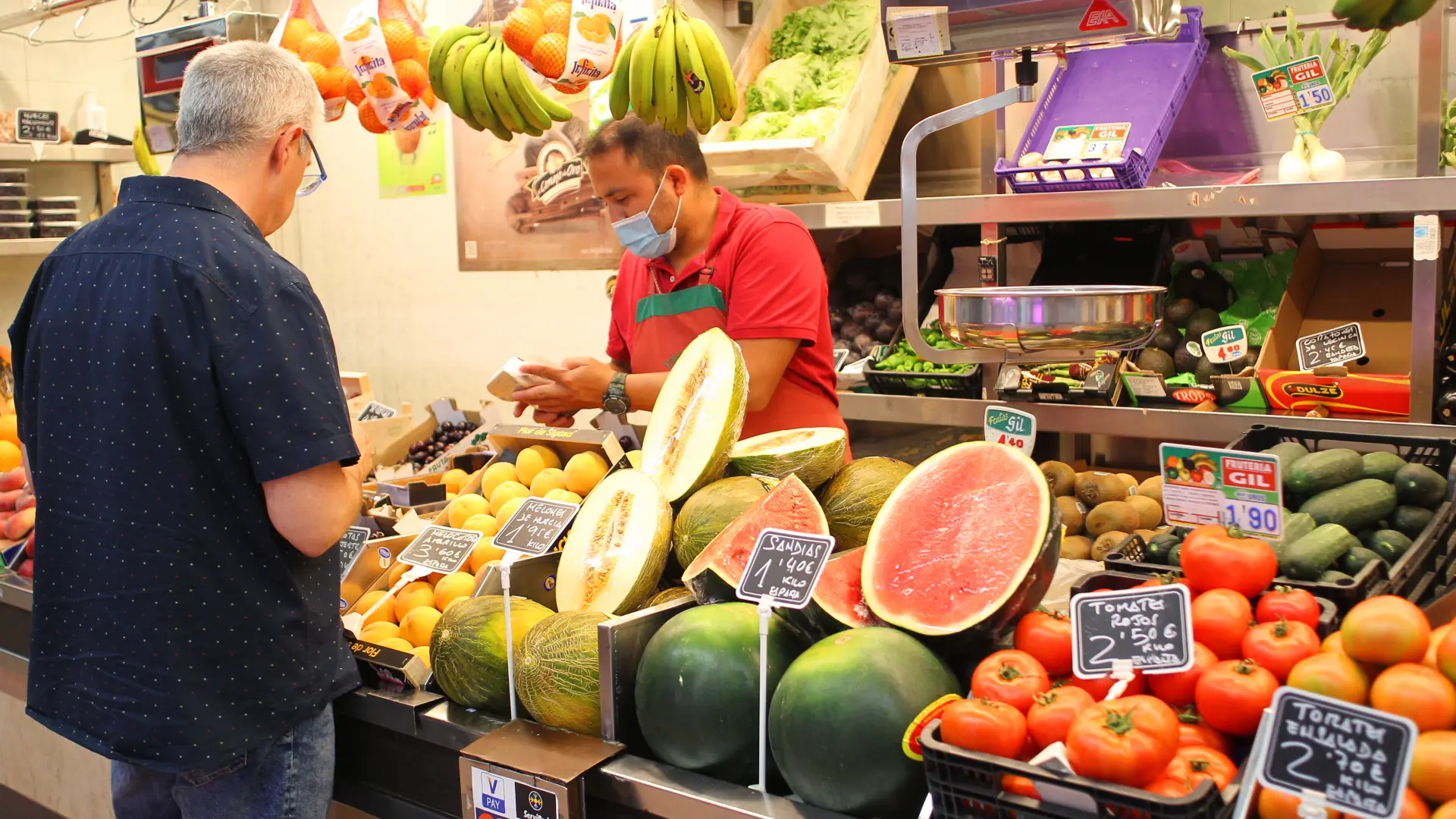 Fresas, naranjas, judías verdes, huevos y pescados disparan sus precios en el último año