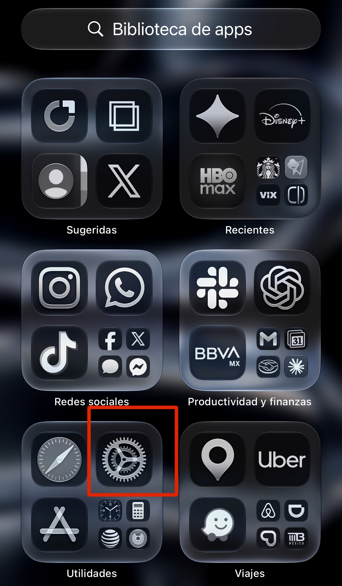 CDATA[
Entre las funciones del iPhone hay una que puede resultar sorprendente: el teléfono es capaz de clonar tu voz y utilizarla cuando necesitas comunicar algo sin hablar No hace falta instalar una aplicación externa, aunque la opción no está disponible en todos los equipos. Si quieres probarla, primero necesitas saber si tu modelo es compatible y configurar dos herramientas del sistema.
Qué modelos de iPhone pueden clonar tu voz? ¿Cómo clonar tu voz en el iPhone?
![