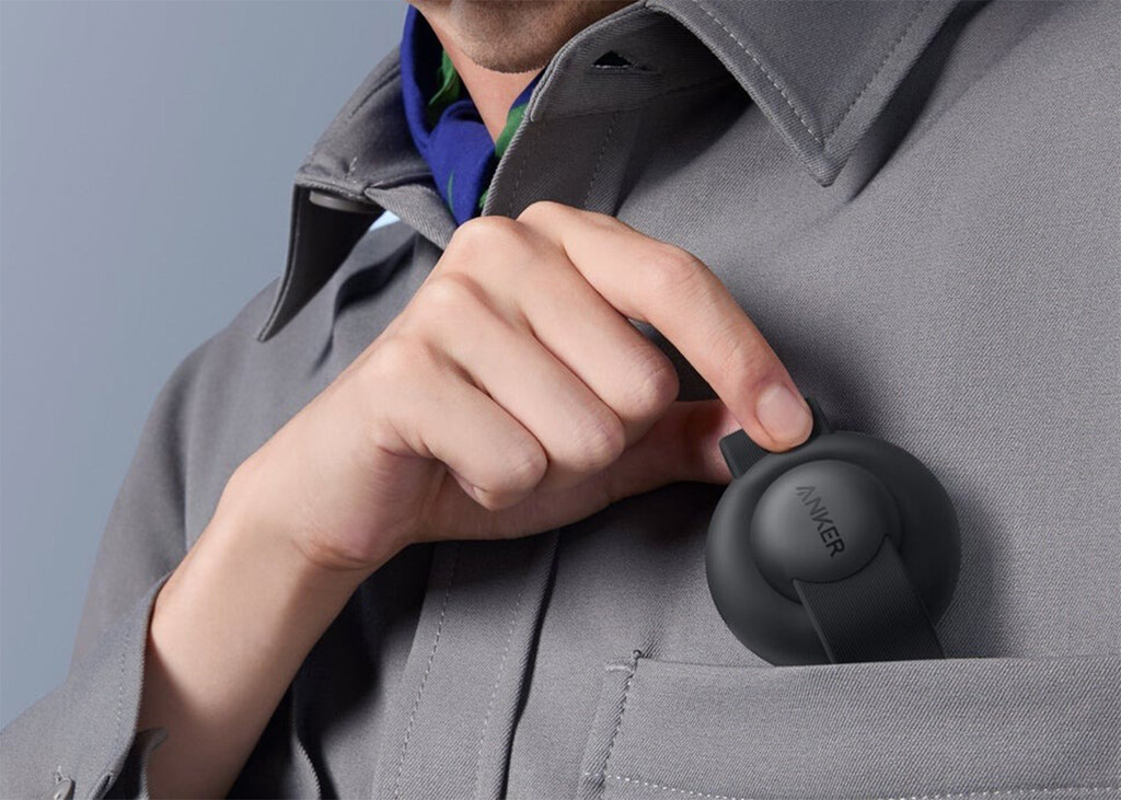 Este cargador inalámbrico Anker carga tres dispositivos a la vez y está casi a mitad de precio. Pero lo mejor es que te cabe en el bolsillo 