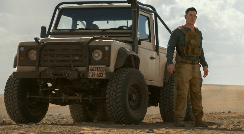Hoy en Apple TV, John Cena y Jessica Biel protagonizan una persecución mundial a toda velocidad