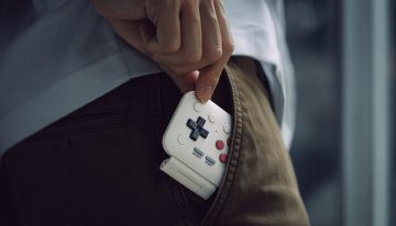 Este pequeño gadget permite «convertir» un iPhone en una pequeña consola: es muy barato y se encuentra en Amazon