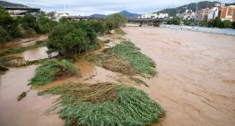 Se reduce el riesgo de los ríos afectados por un violento temporal en Cataluña que deja dos muertos y un desaparecido