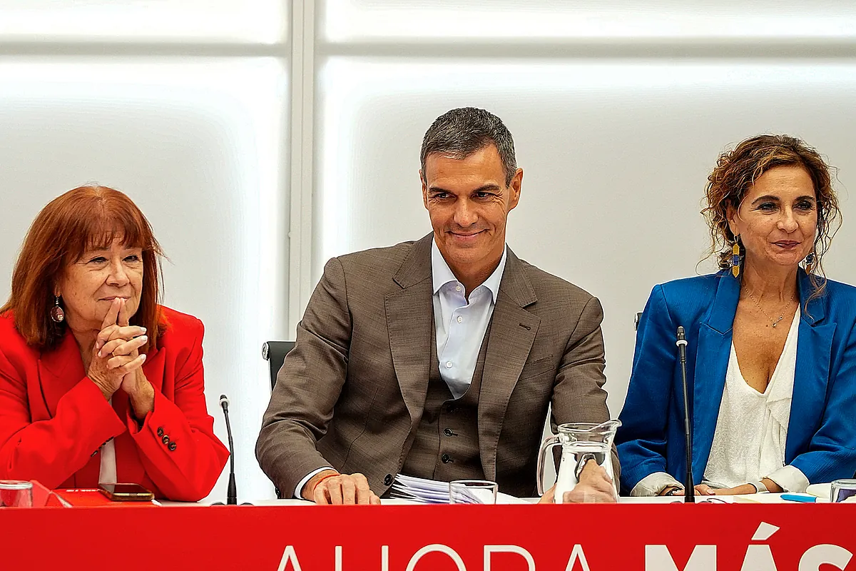 Sánchez ejecuta una última pirueta para sobrevivir aferrándose al 30% del voto: «¡Somos más! ¡Sí se puede!»