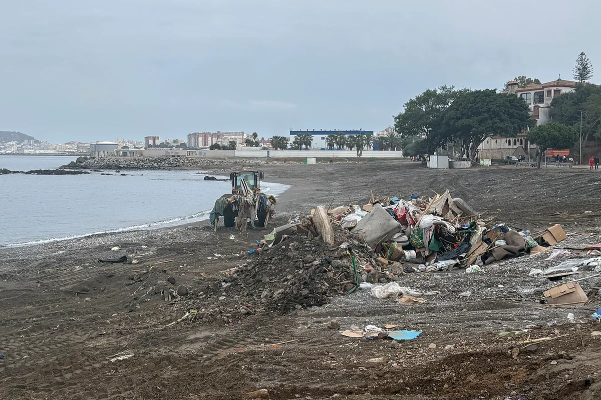 La extraña 'desaparición' de 1.200 inmigrantes en el maquillaje de Ceuta ante el adelanto electoral y la visita del Rey