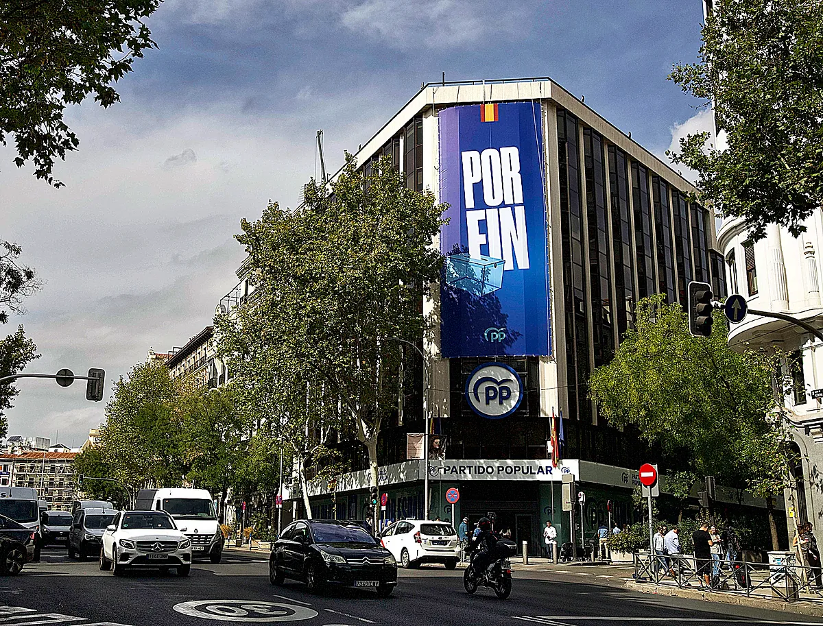 Feijóo arenga al PP para que no se confíe: «Sois mi ejército y ésta es la madre de todas las batallas, no podemos fallar»