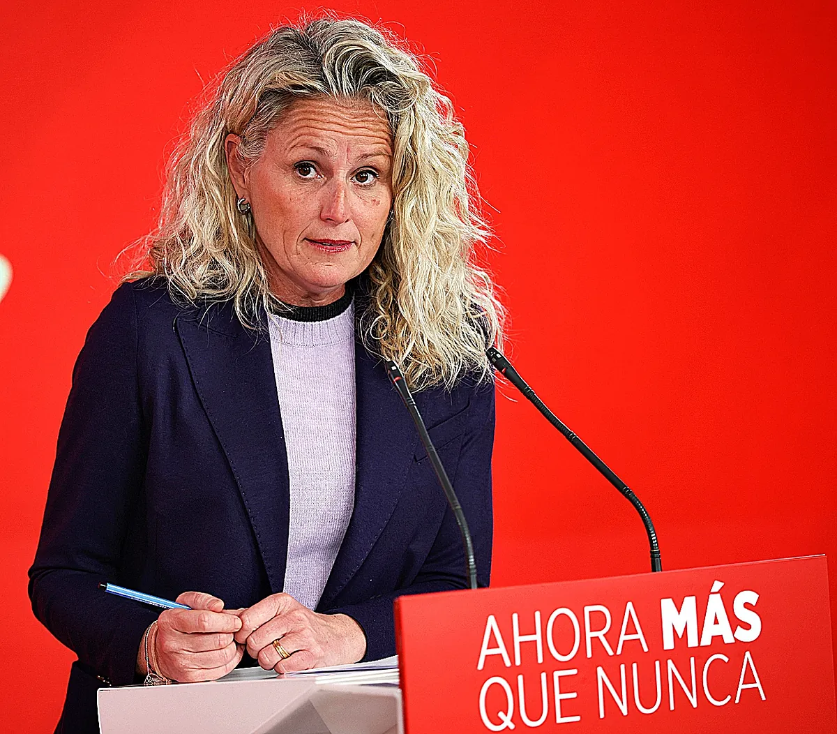 Los «30 pisos» de la pareja de la portavoz de Ferraz le explotan al PSOE en su campaña contra los «rentistas»