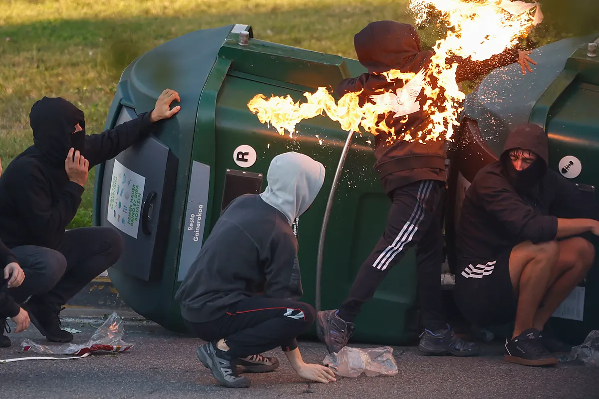 Cargas policiales, altercados y un detenido en Pamplona durante una protesta contra Vito Quiles