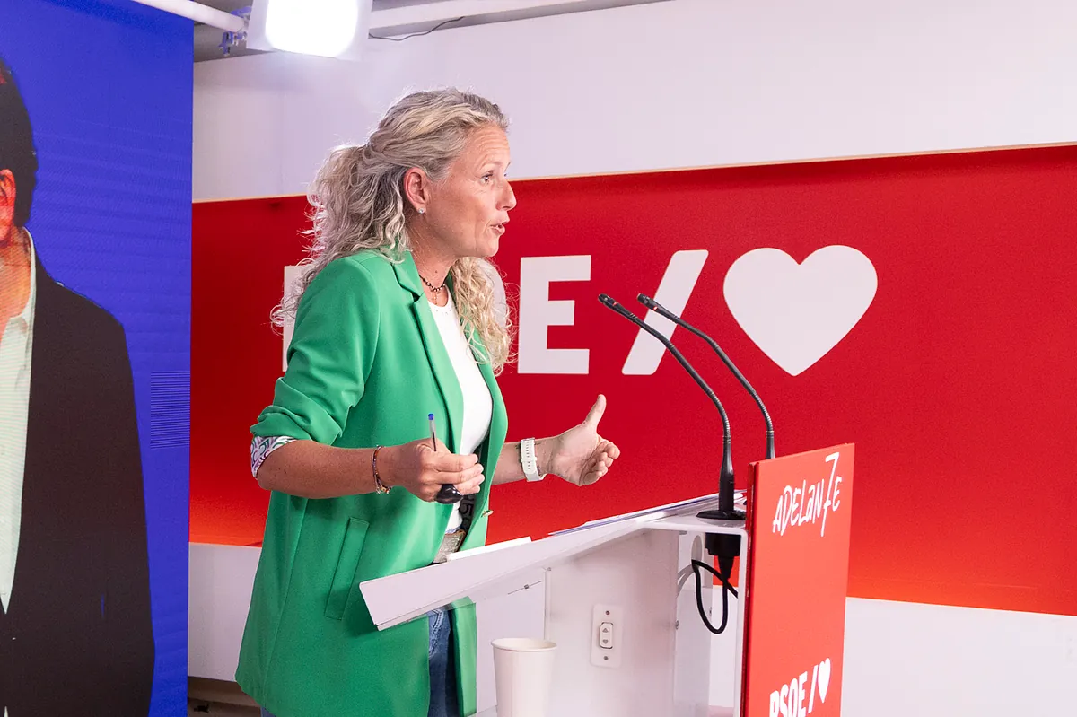 Dimite Montse Mínguez, la portavoz del PSOE, tras la polémica de los «30 pisos» de su pareja, y Sánchez lo lamenta: «Está rota»