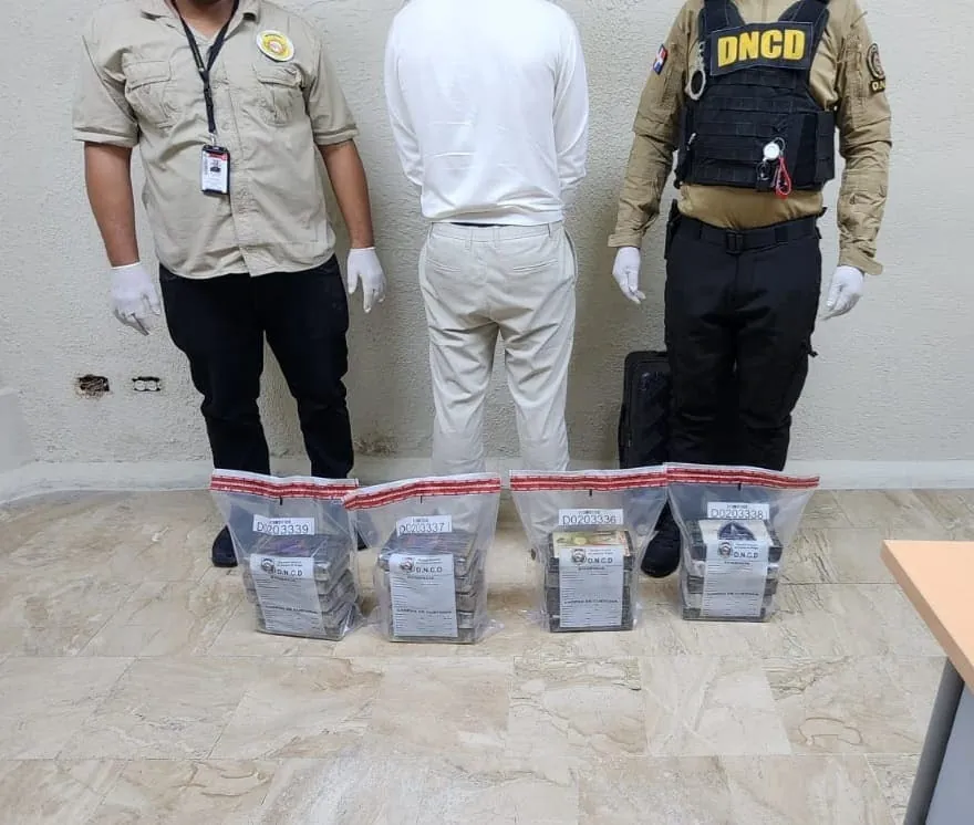 Arrestan en República Dominicana a un español que a iba a viajar a Alemania con cocaína