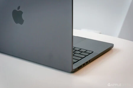 Macbook Pro M5 22