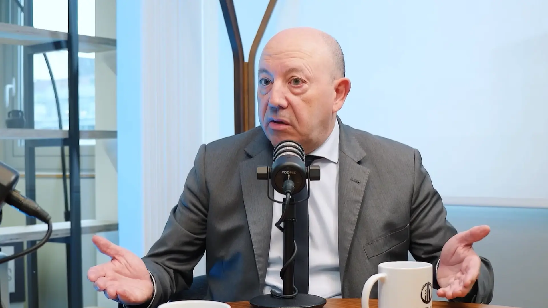 Gonzalo Bernardos, economista, ante la decisión del Gobierno de aprobar los decretos: «Sugiero dejar las viviendas vacías hasta que vuelva la seguridad jurídica»