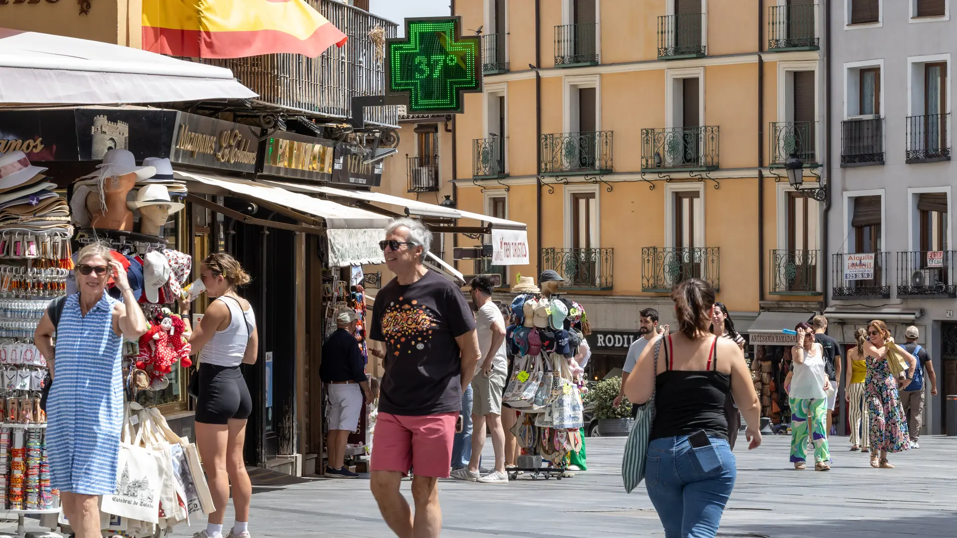 España registra nuevos récords tras recibir casi 70,4 millones de turistas extranjeros hasta agosto: el gasto supera ya los 99.800 millones
