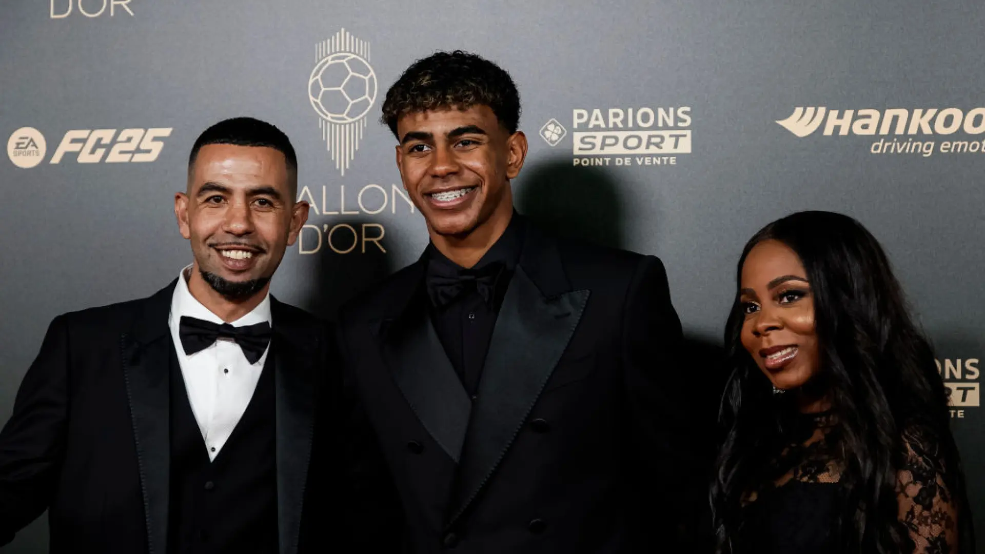 Lamine Yamal contrata un avión privado para viajar a la gala del Balón de Oro con todo su entorno