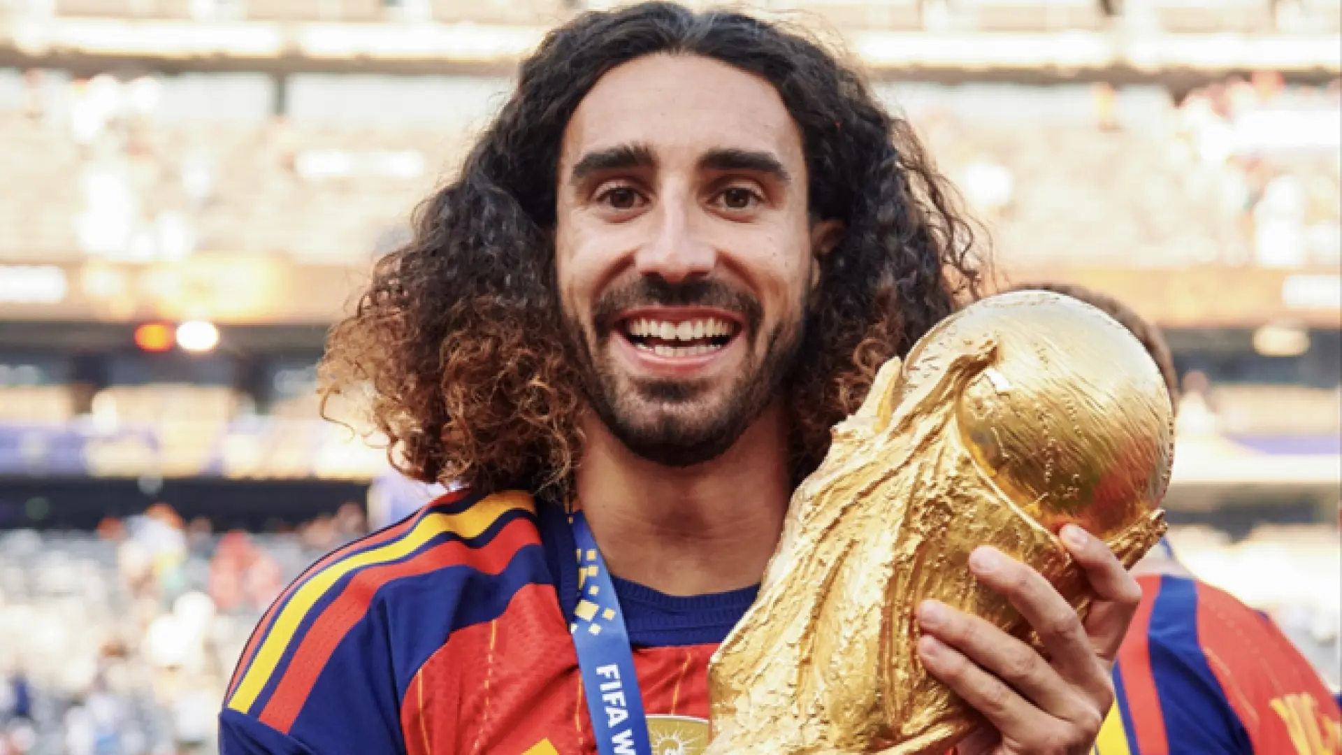Marc Cucurella, sobre el Balón de Oro: «Me votaría a mí mismo»