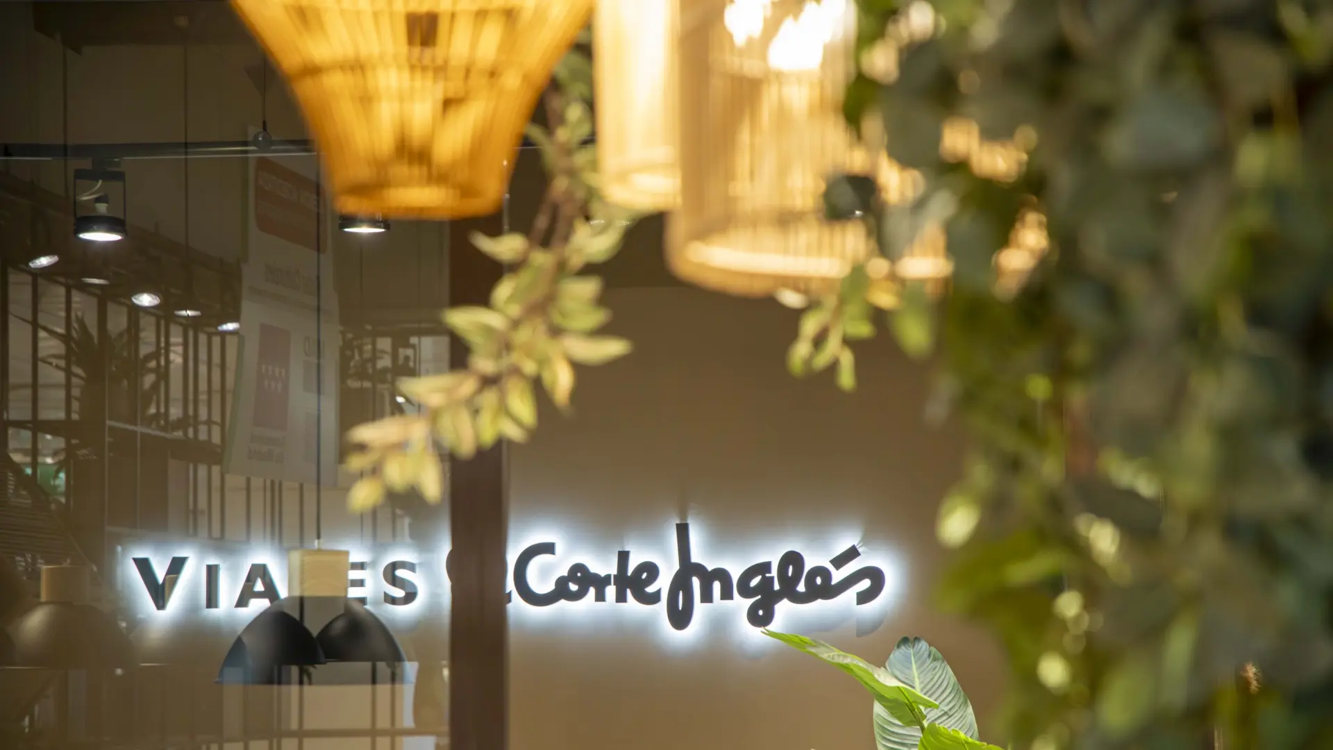 El Corte Inglés cierra un acuerdo para recomprar el 25% de su filial de viajes en manos de Tool Factory