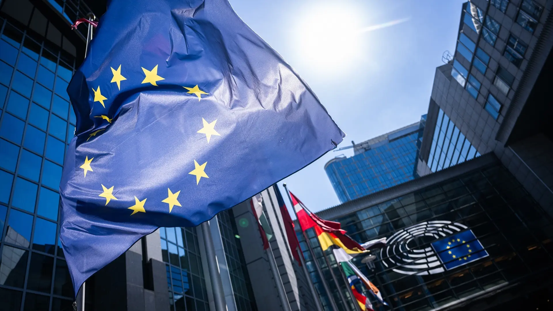 Bruselas lanza serias advertencias contra el aumento de los precios de la energía y su impacto sobre la inflación
