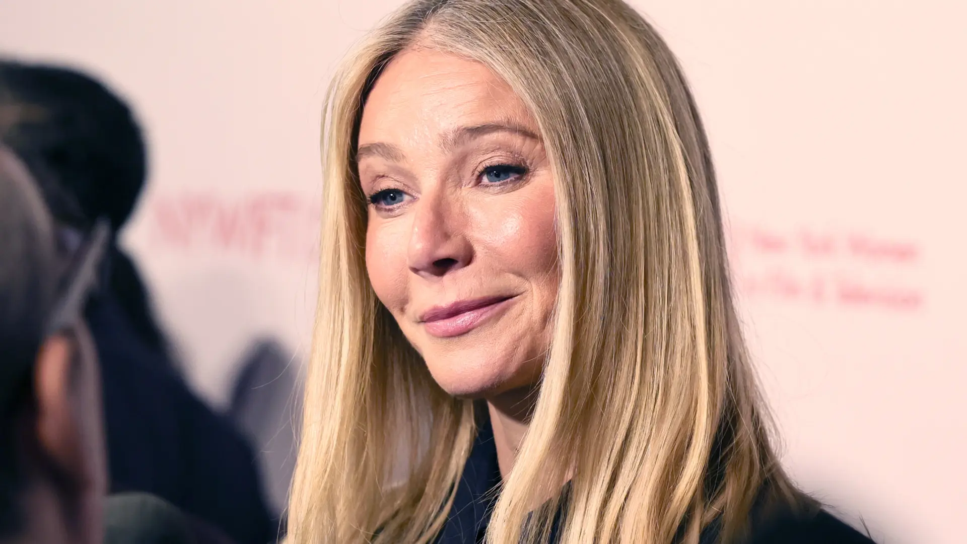 Así es realmente Gwyneth Paltrow a los 54 años: su imagen sin filtros ni maquillaje