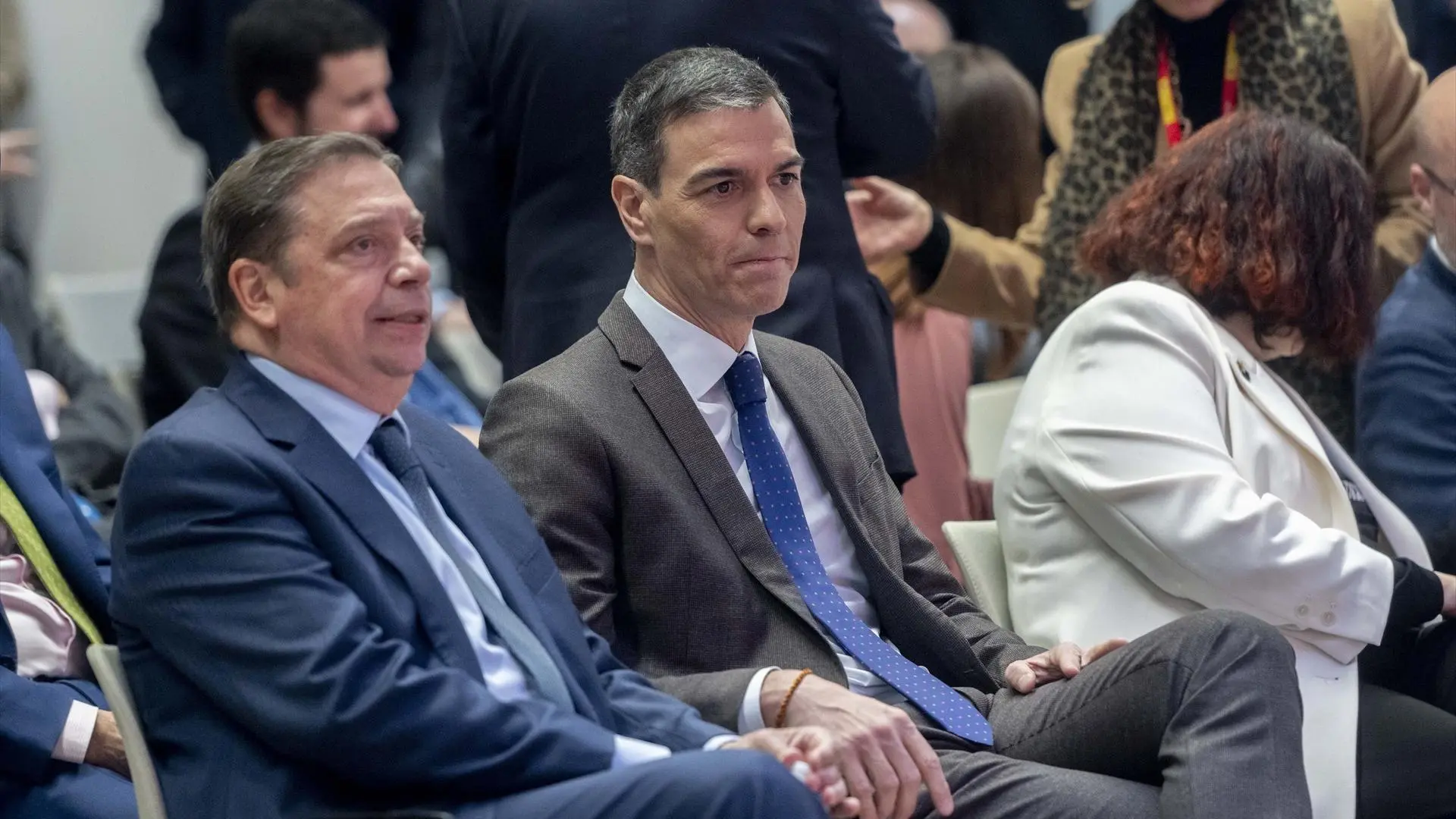 La convocatoria de elecciones el 29-N da la puntilla definitiva a la Ley de Agricultura Familiar, la gran promesa de Sánchez al campo