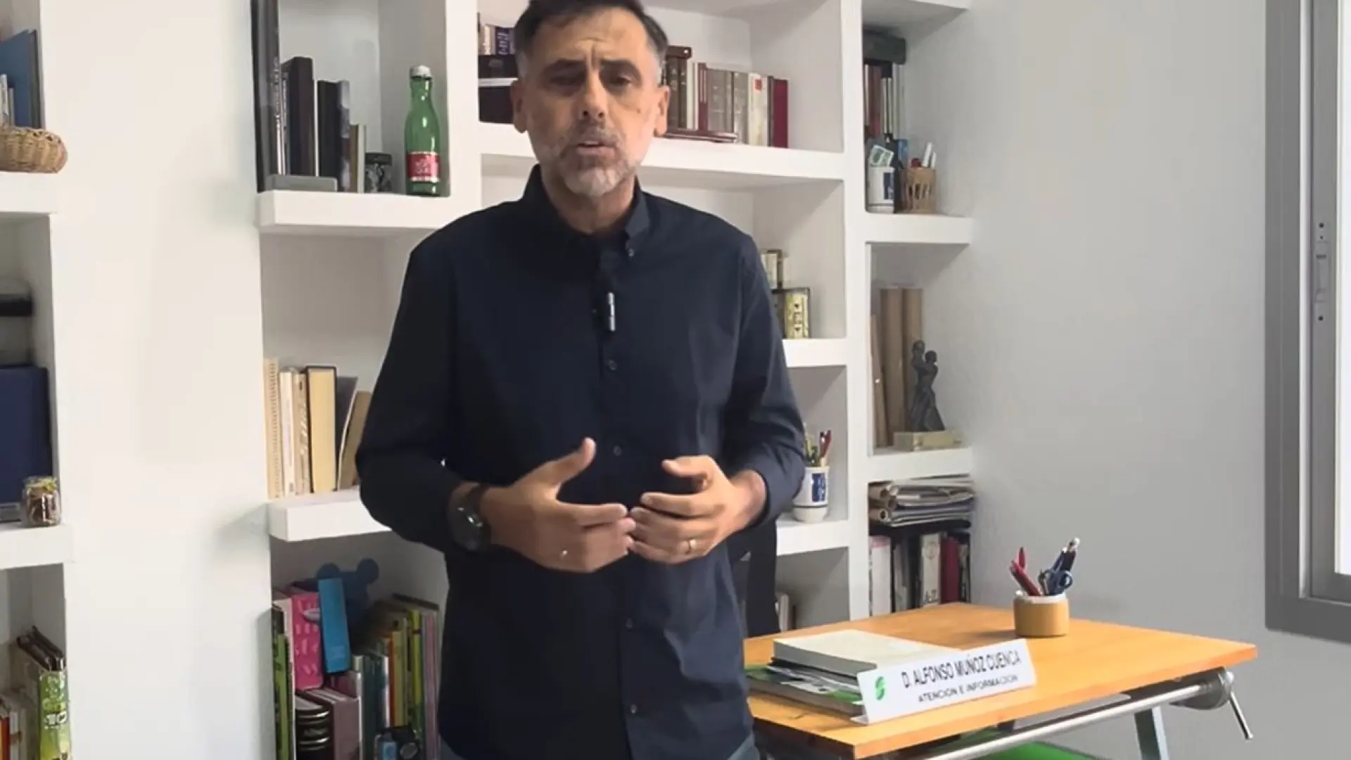 Alfonso Muñoz, funcionario de la Seguridad Social, explica si compensa cotizar por la base máxima