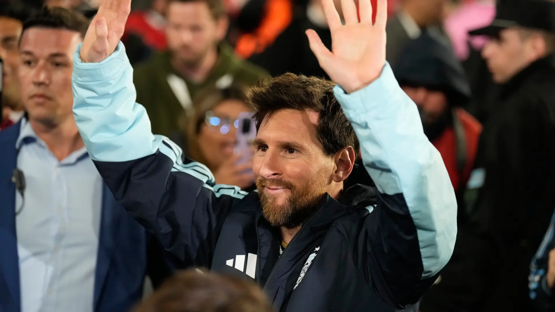 Argentina se rinde a Leo Messi con un impresionante homenaje de despedida