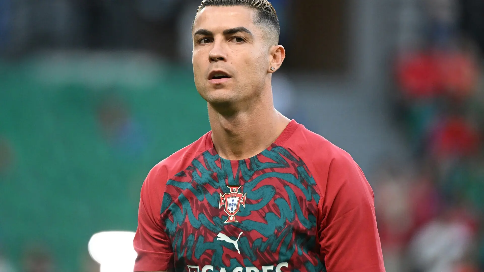 Cristiano escribió una carta para que leyera Jorge Jesus: «Fue un error hacer calentar a alguien de la talla de Pelé o Maradona»