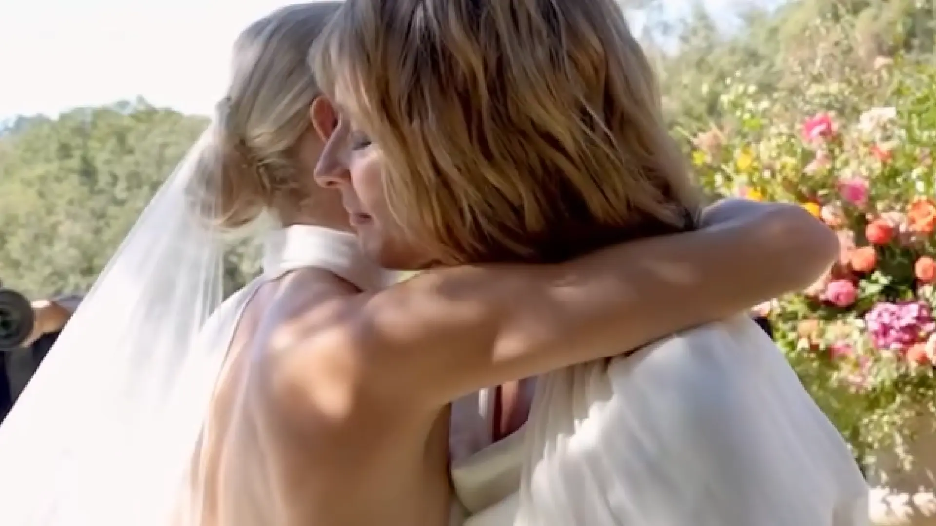 Filtran imágenes de la boda de Sandra Barneda y Pascalle Paerel: los vestidos, el mayor incidente y muchos rostros VIP