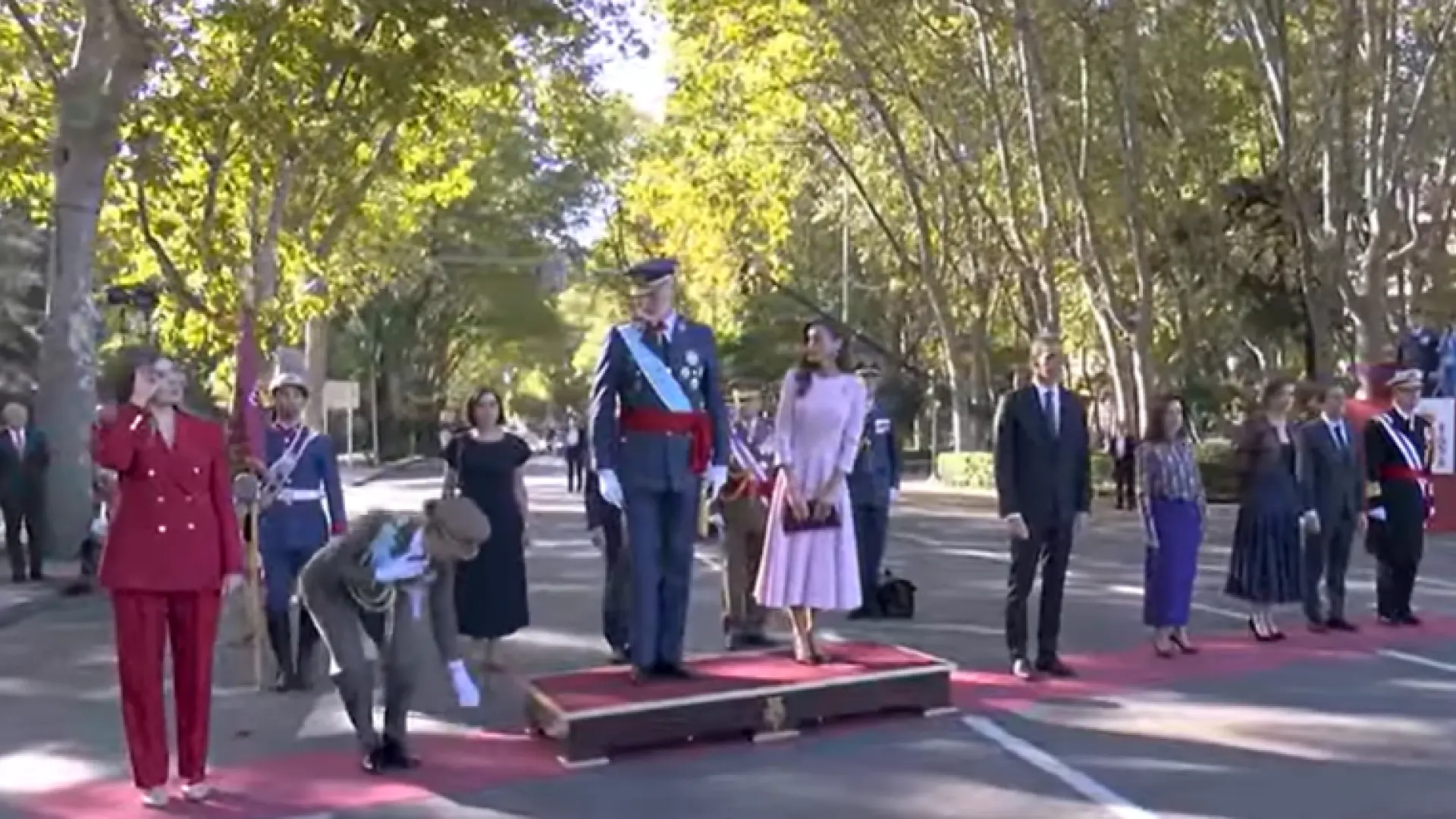 La anécdota de la princesa Leonor con el Toisón de Oro a su llegada al desfile militar del 12 de octubre