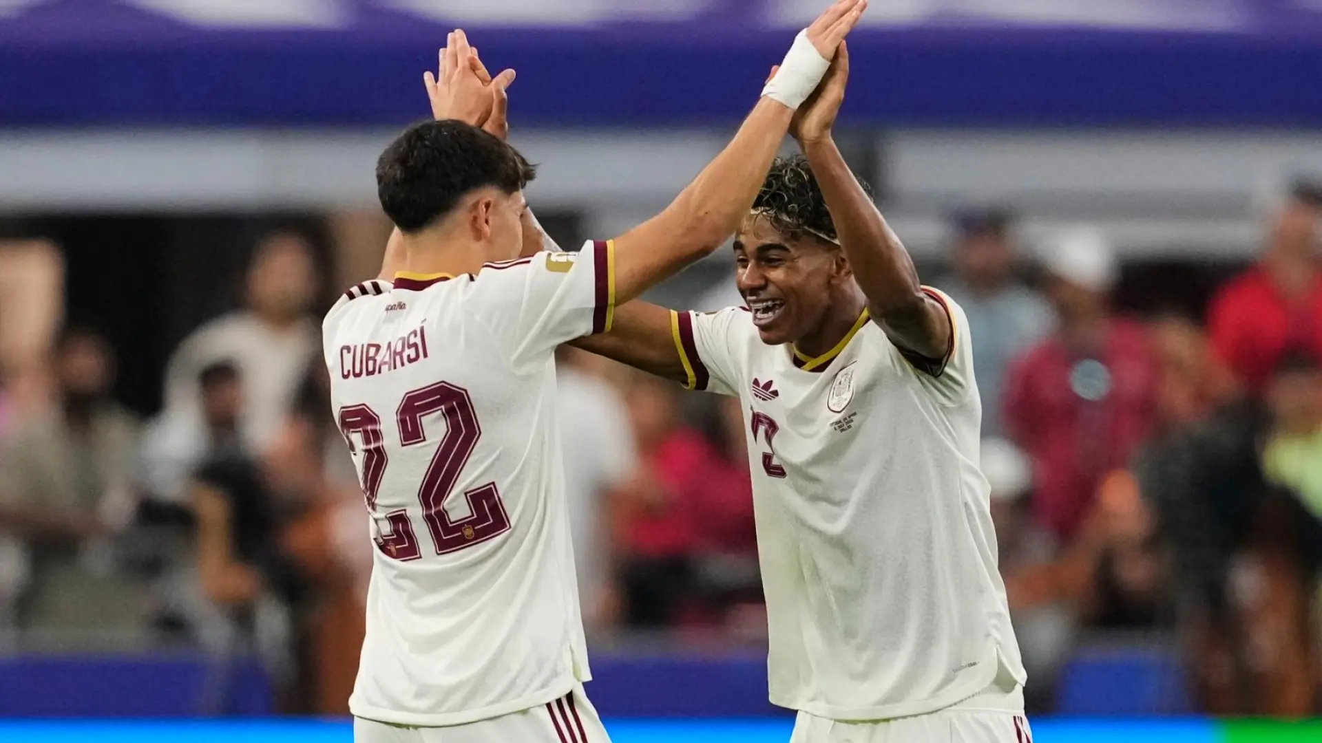 Pau Cubarsí, sobre Lamine Yamal: «Todo el mundo ya sabe que es el mejor del mundo y se merece el Balón de Oro»