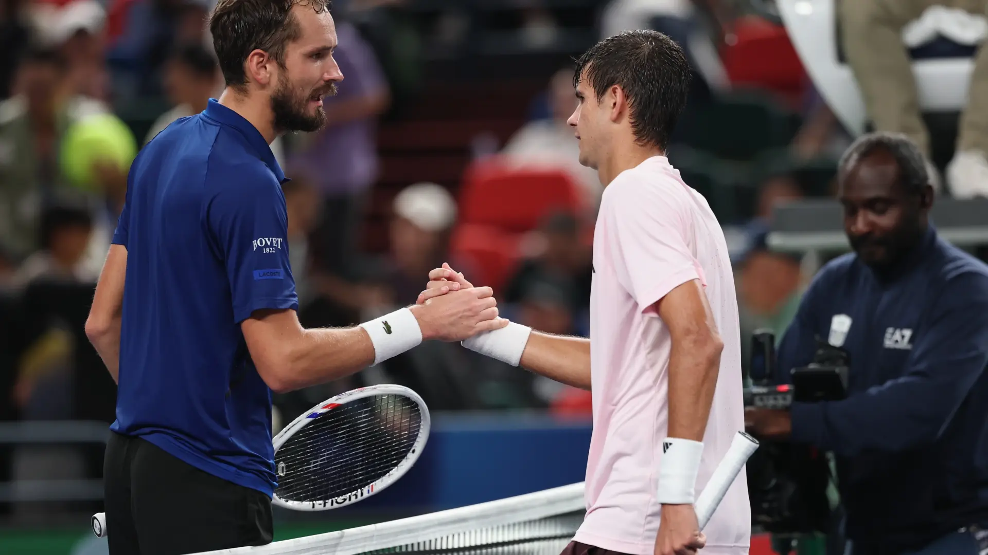 Daniil Medvedev se rinde a Rafa Jódar: «Es un gran tenista y jugó muy bien al resto para pasar a la final de Shanghái»