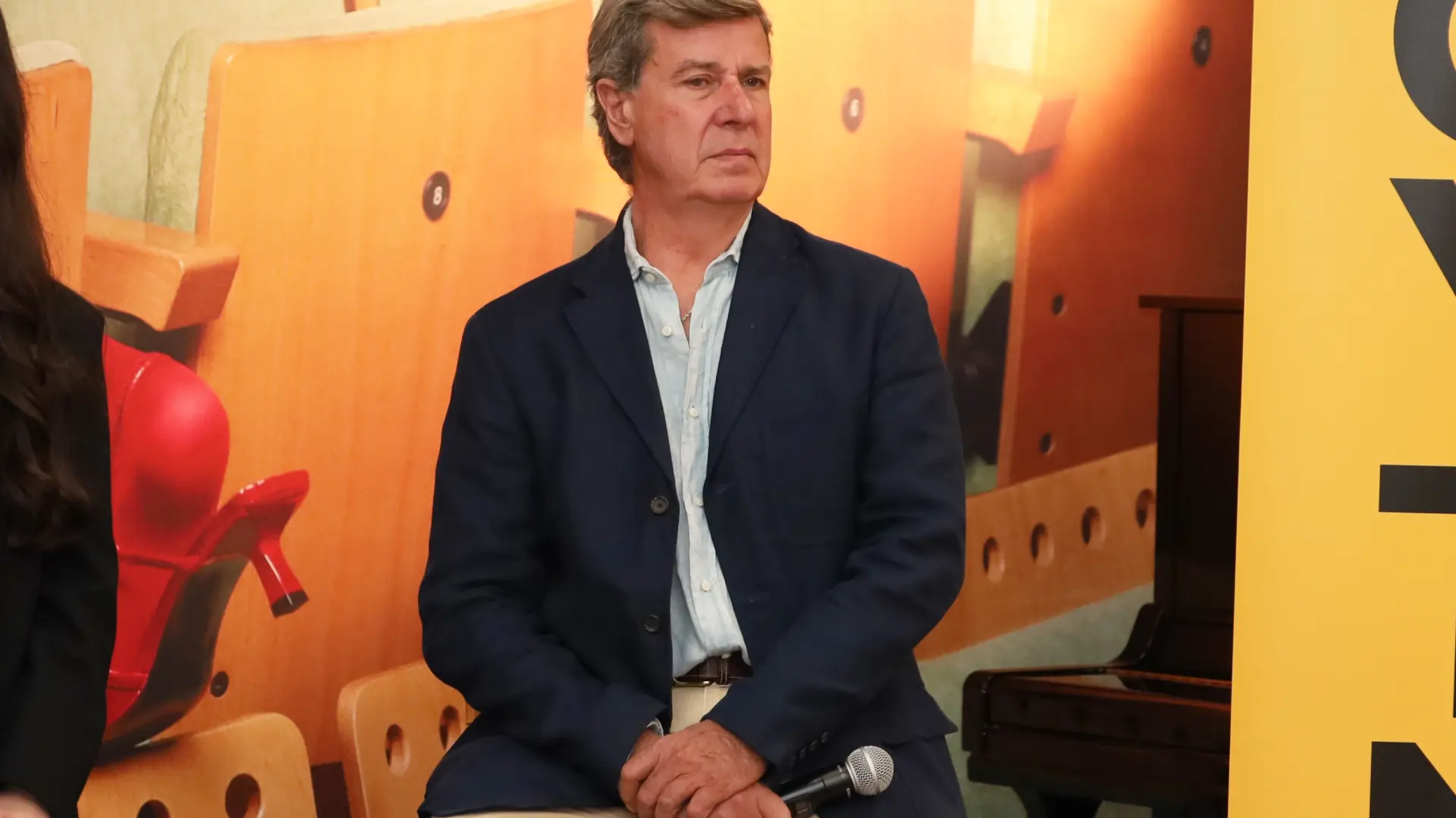 Cayetano Martínez de Irujo rompe a llorar en un evento: «Todavía me para la gente por las calles…»