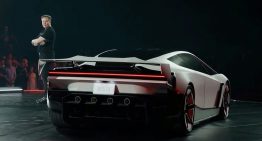 Elon Musk presenta el auto “volador” de Tesla, pero reconoce que no es necesariamente seguro para todos