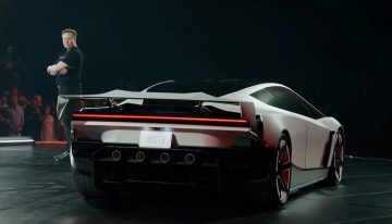 Elon Musk presenta el auto “volador” de Tesla, pero reconoce que no es necesariamente seguro para todos