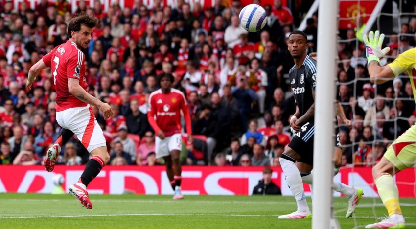 Manchester United vs Aston Villa, con Dibu Martínez, por la Premier League: minuto a minuto, en directo