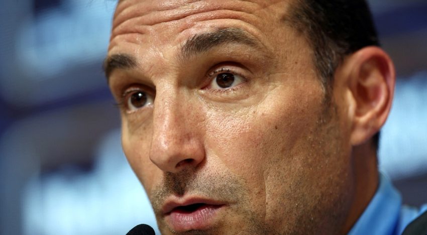 Lionel Scaloni habló de la polémica por la foto de los chicos de Newell's con Malcorra: «Yo a esa edad hubiera hecho lo mismo»