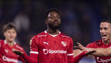 Fin de la novela mexicana: Independiente deja ir Angulo a Pumas a cambio de la llegada del delantero que pidió Vaccari