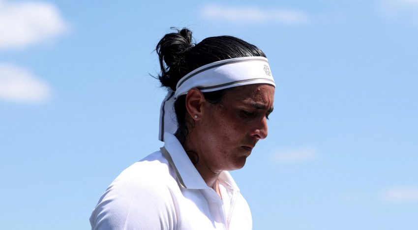 Conmoción en el tenis: Ons Jabeur, ex 2 del mundo, pone en pausa su carrera tras sus lágrimas en Wimbledon para «respirar, sanar y vivir»
